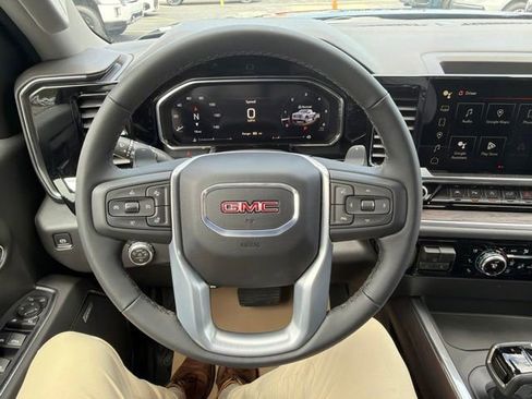 Used 2026 GMC Sierra 1500 SLT w/ SLT Premium Plus Package AWD/4WD image 28