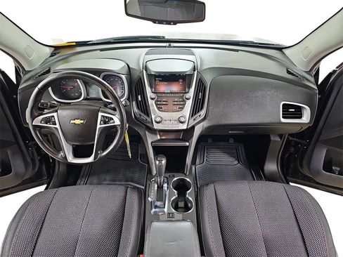 Certified 2017 Chevrolet Equinox LT w/ Convenience Package image 11