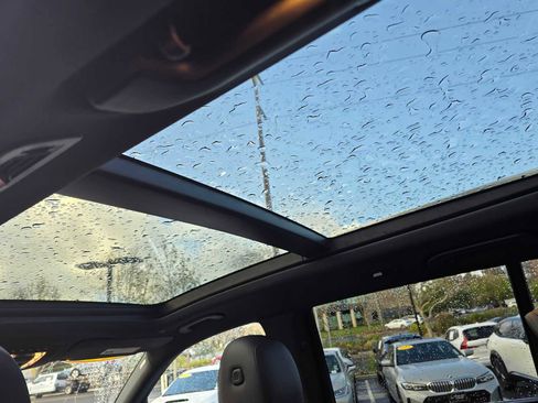 Used 2021 Mercedes-Benz GLS 450 4MATIC image 24