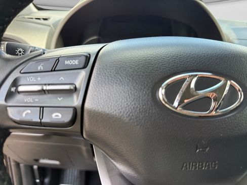 Used 2019 Hyundai Kona SEL FWD image 25