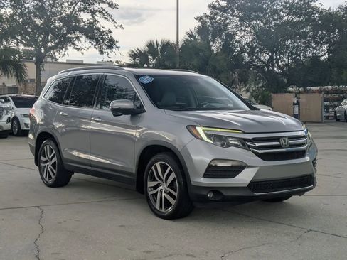 Used 2016 Honda Pilot Touring image 4