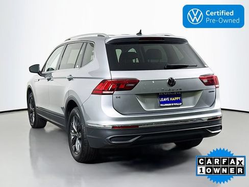 Used 2023 Volkswagen Tiguan SE w/ Panoramic Sunroof Package AWD/4WD image 5