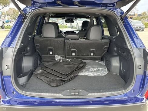 Used 2025 Subaru Forester Sport image 13