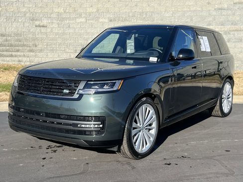 Certified 2025 Land Rover Range Rover Long Wheelbase SE image 1