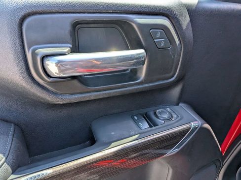 Used 2025 Chevrolet Silverado 2500 LT w/ Convenience Package AWD/4WD image 14