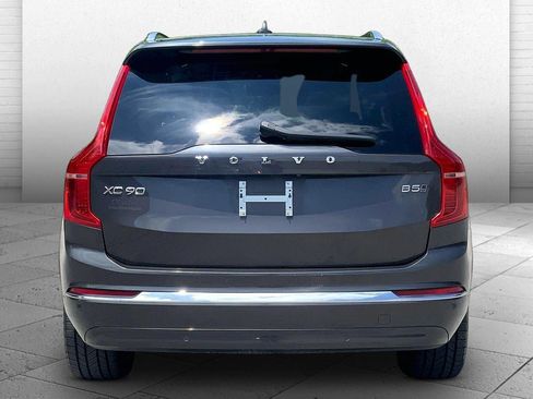 Used 2024 Volvo XC90 B5 Plus AWD/4WD image 3