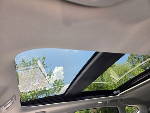 Used 2020 Nissan Murano SL w/ Moonroof Package image 16