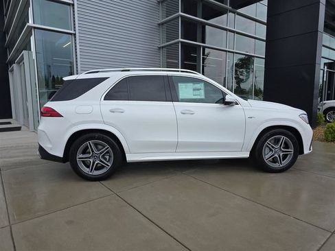 Certified 2025 Mercedes-Benz GLE 53 AMG 4MATIC image 2