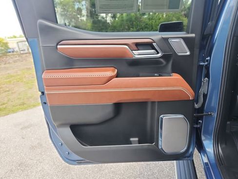 Certified 2024 GMC Sierra 1500 Denali Ultimate AWD/4WD image 9