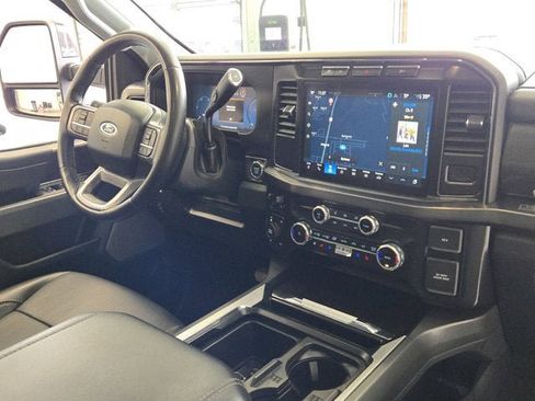Used 2023 Ford F250 Lariat w/ Camper Package image 4