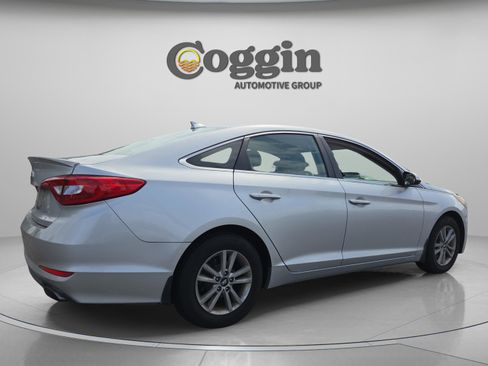 Used 2015 Hyundai Sonata SE w/ Option Group 09 image 4