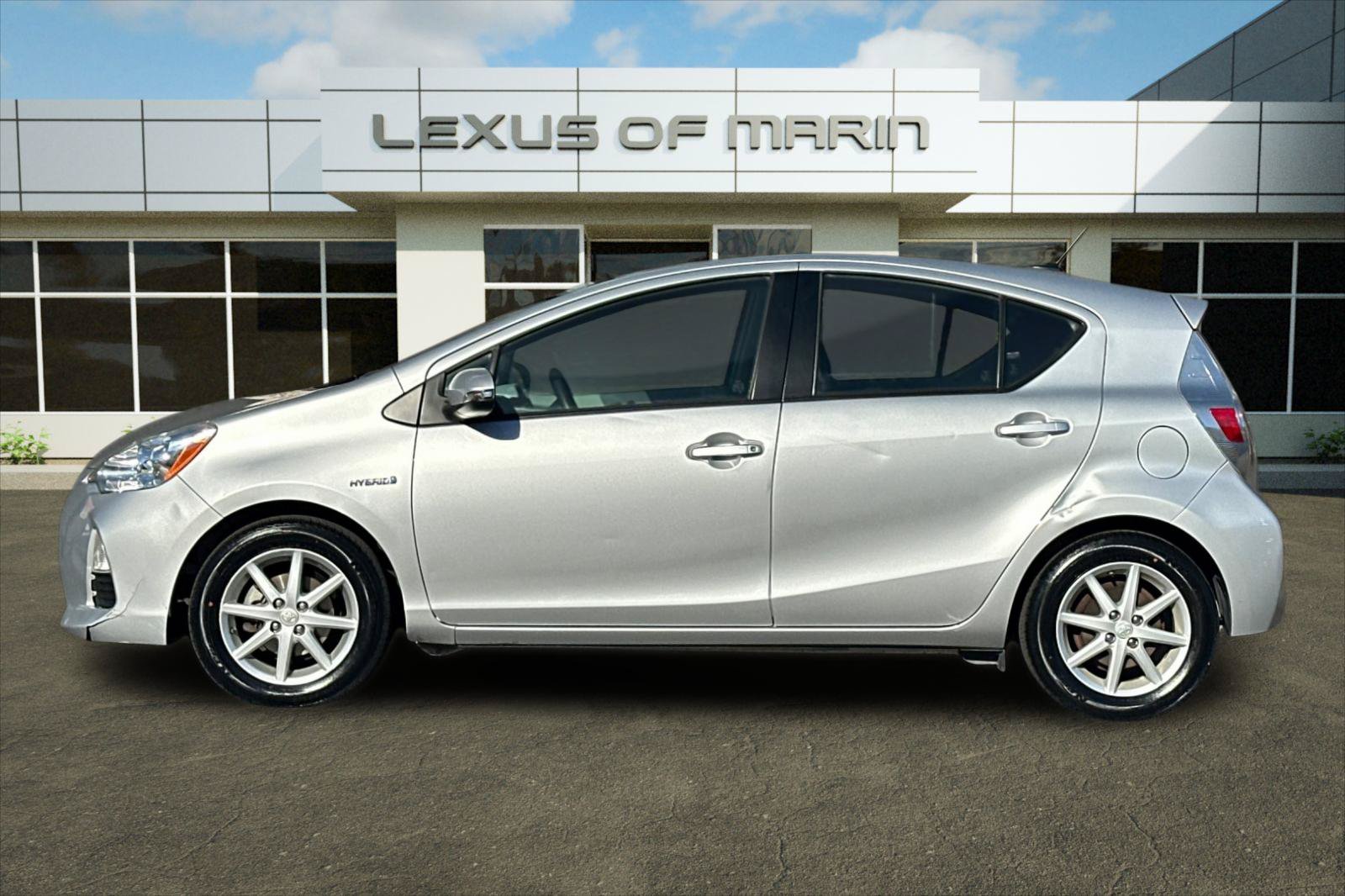Used 2012 Toyota Prius C Three FWD image 2