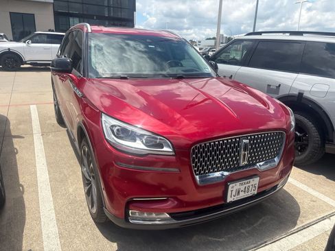 Used 2020 Lincoln Aviator Reserve w/ Equipment Group 202A AWD/4WD image 3