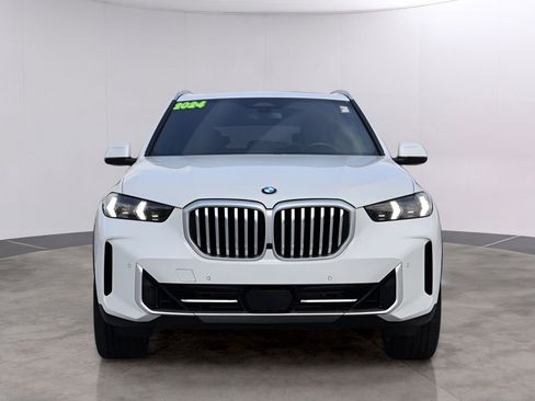 Used 2024 BMW X5 xDrive40i w/ Parking Assistance Package AWD/4WD image 2