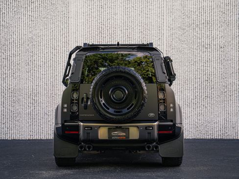 Used 2021 Land Rover Defender 110 X AWD/4WD image 12