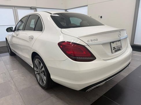 Used 2019 Mercedes-Benz C 300 4MATIC Sedan image 5