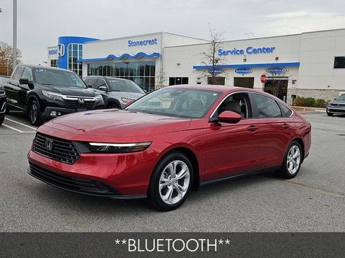 Certified 2025 Honda Accord LX image 4