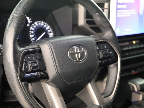 Used 2022 Toyota Tundra SR5 w/ SR5 Premium Package image 16