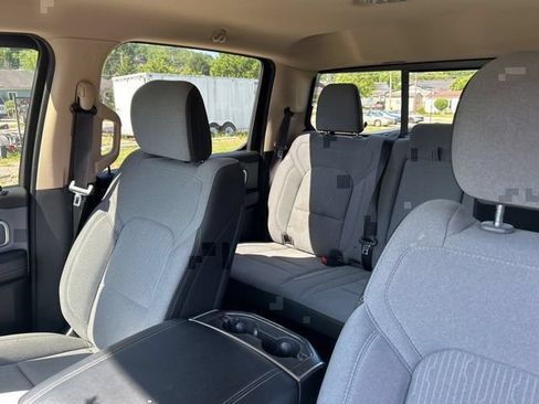 Used 2019 RAM 1500 Big Horn AWD/4WD image 8