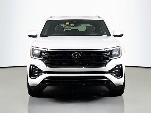 New 2026 Volkswagen Atlas Cross Sport SEL Premium R-Line image 2