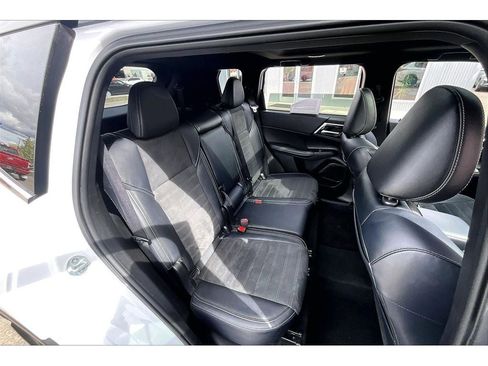 Used 2024 Mitsubishi Outlander Ralliart image 30