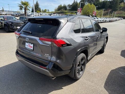 Used 2021 Toyota RAV4 XSE image 1