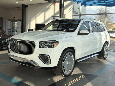 New 2026 Mercedes-Benz Maybach GLS 600 4MATIC image 5