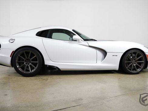 Used 2013 SRT Viper GTS image 10