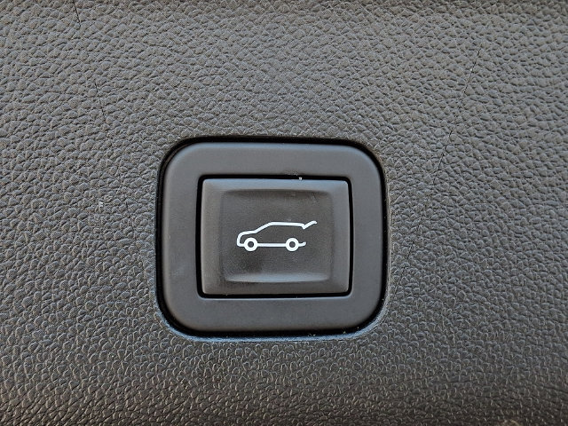 Used 2025 GMC Yukon Denali AWD/4WD image 29