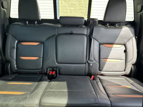 Used 2023 GMC Sierra 1500 AT4 w/ AT4 Preferred Package image 40