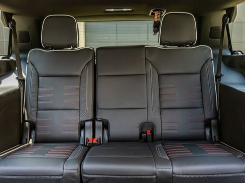 Used 2026 GMC Yukon AT4 Ultimate w/ LPO, Floor Liner Package AWD/4WD image 38