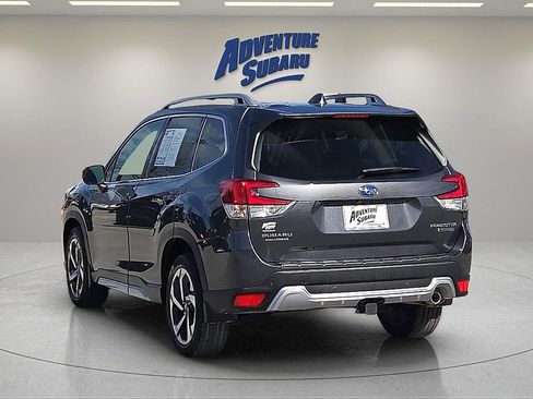Used 2022 Subaru Forester Touring w/ Popular Package #2 image 5