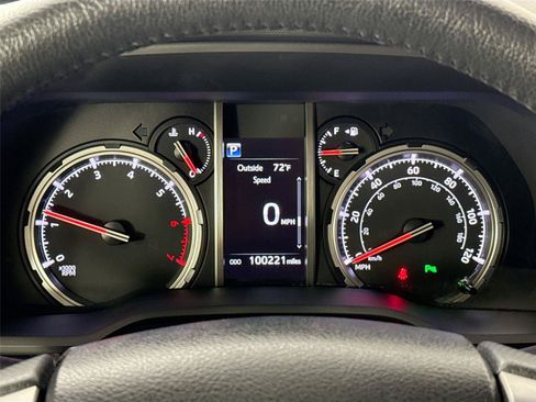 Used 2022 Toyota 4Runner Limited AWD/4WD image 20