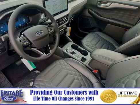 New 2024 Ford Escape SE w/ PHEV Premium Package FWD image 7