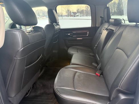 Used 2015 RAM 1500 Laramie w/ Convenience Group image 10