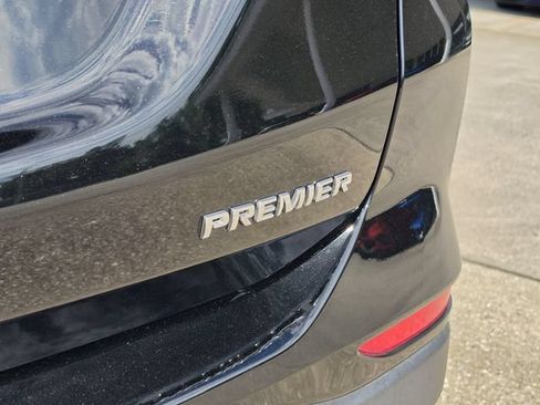 Used 2024 Chevrolet Equinox Premier FWD image 6