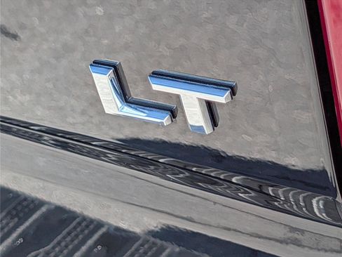 Used 2023 Chevrolet Silverado 1500 LT image 9