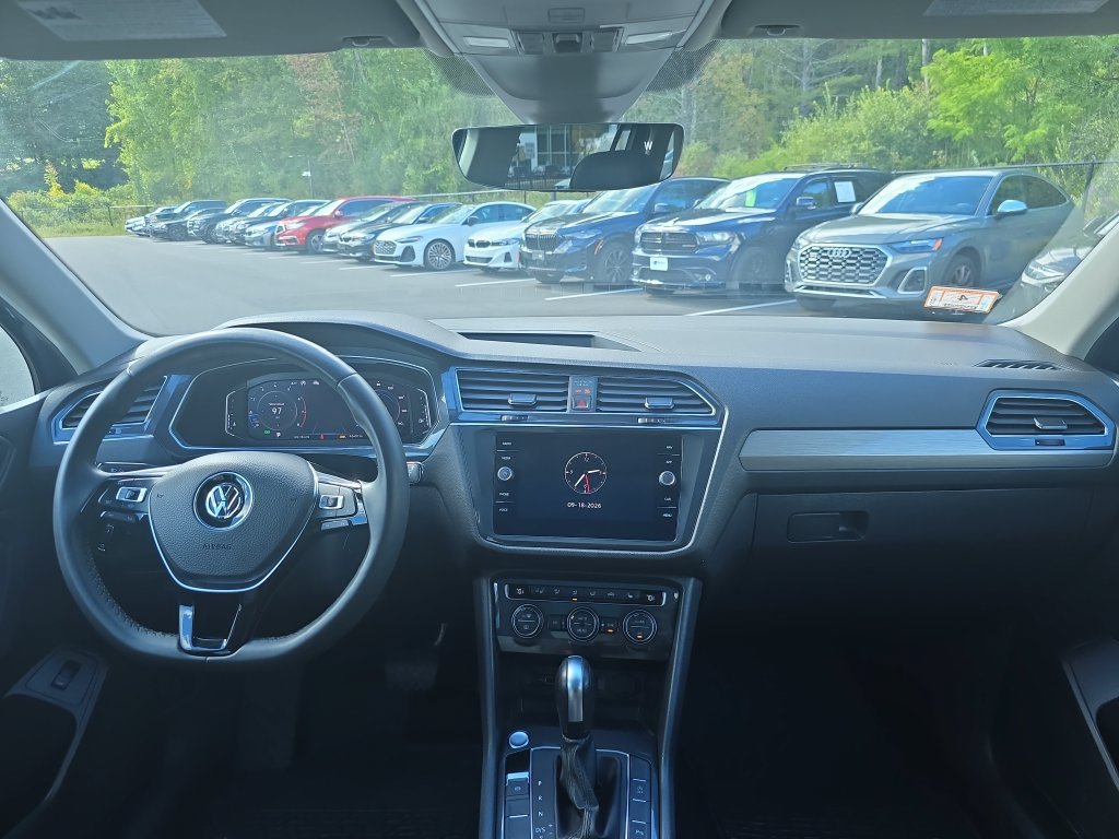 Used 2020 Volkswagen Tiguan SEL w/ Tiguan Two-Row MDO Package AWD/4WD image 10