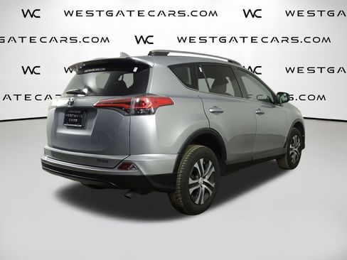 Used 2018 Toyota RAV4 LE image 38