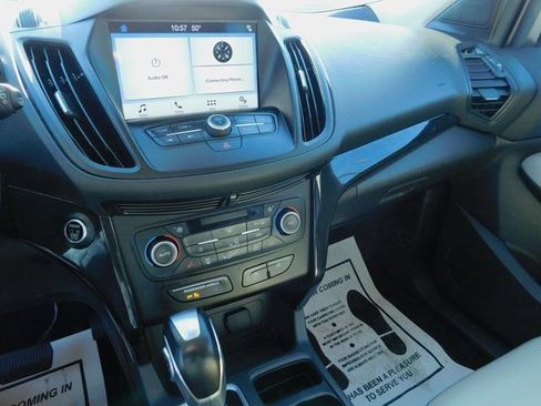 Used 2019 Ford Escape SEL image 25