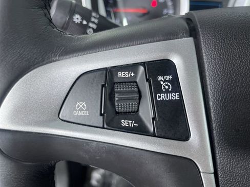 Used 2017 Chevrolet Equinox LT w/ Convenience Package image 29