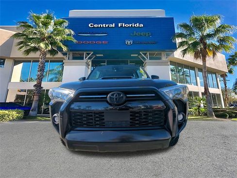 Used 2021 Toyota 4Runner Venture image 3