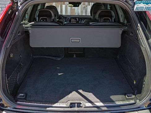 Used 2018 Volvo XC60 T5 R-Design w/ Convenience Package AWD/4WD image 27