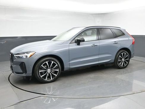 Used 2023 Volvo XC60 B5 Ultimate w/ Climate Package AWD/4WD image 4