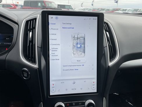 Used 2023 Ford Edge SEL image 16