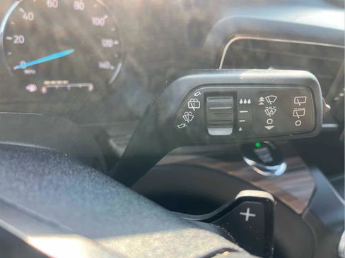 Used 2020 Ford Explorer Limited image 26