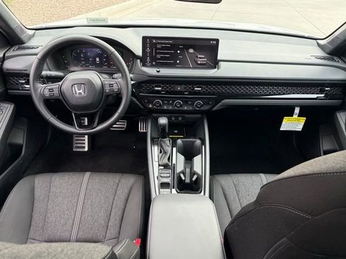 Used 2025 Honda Accord Sport image 12