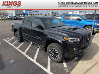 Used 2021 Toyota Tacoma TRD Sport w/ TRD Premium Sport Package video 1