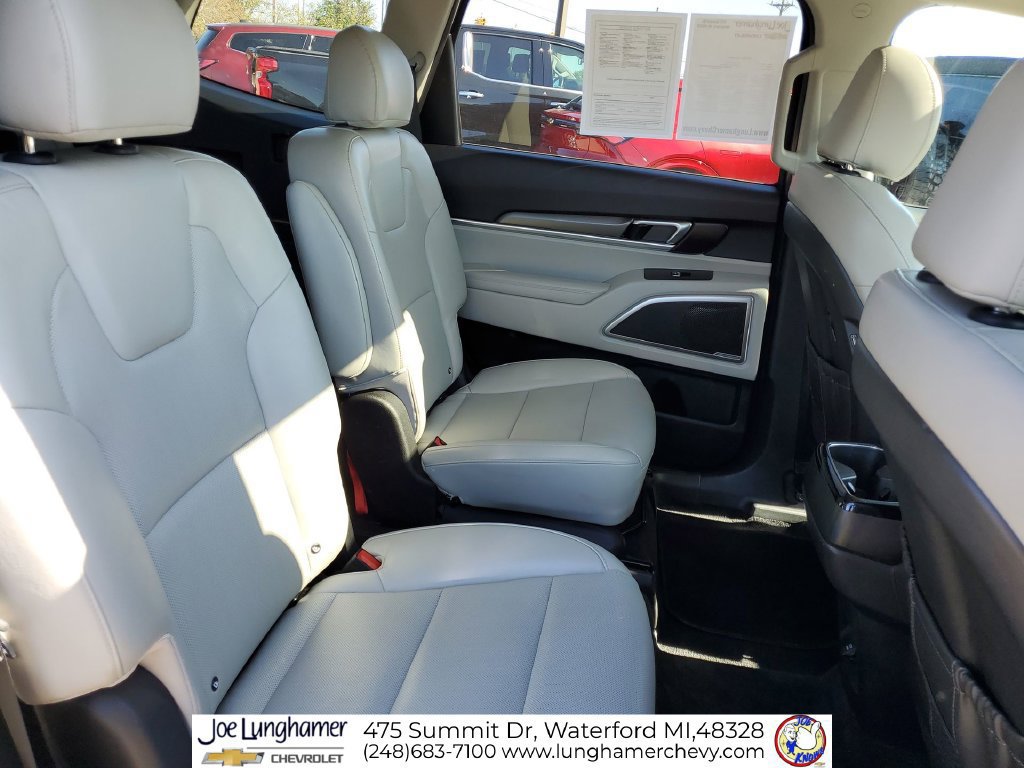 Used 2020 Kia Telluride S FWD image 27