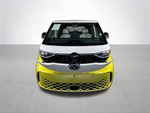 Certified 2025 Volkswagen ID. Buzz Pro S Plus RWD image 22